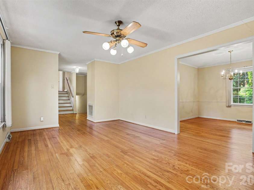 512 Guilford Road, Rock Hill, SC 29732.  MLS# CAR4402888, YatesRealty ID 38342. 