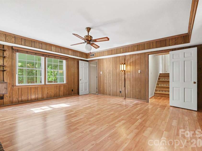 512 Guilford Road, Rock Hill, SC 29732.  MLS# CAR4402888, YatesRealty ID 38342. 