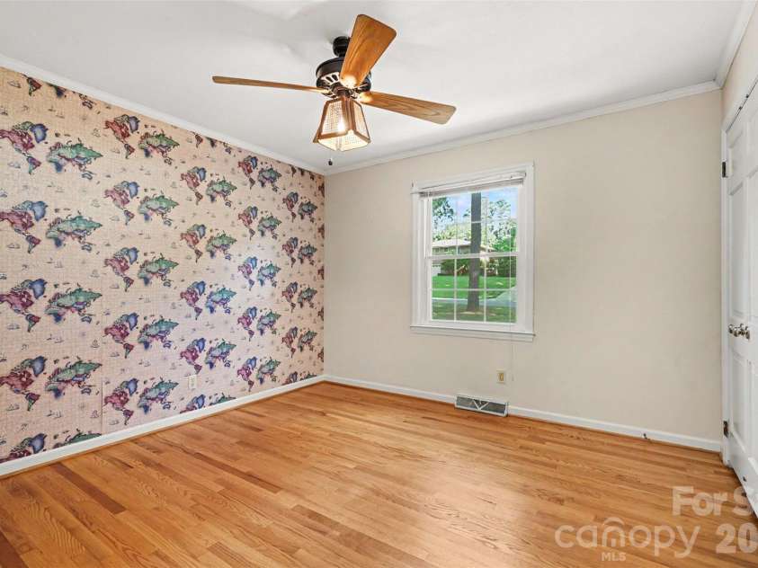 512 Guilford Road, Rock Hill, SC 29732.  MLS# CAR4402888, YatesRealty ID 38342. 