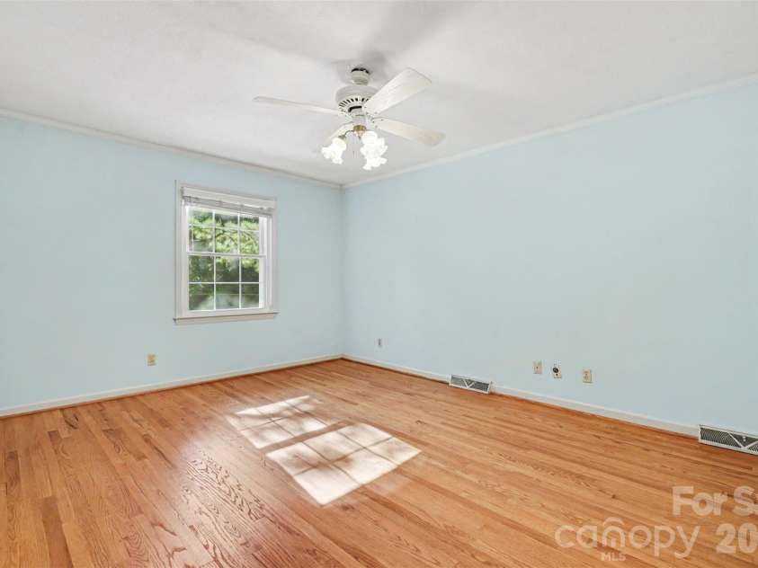 512 Guilford Road, Rock Hill, SC 29732.  MLS# CAR4402888, YatesRealty ID 38342. 