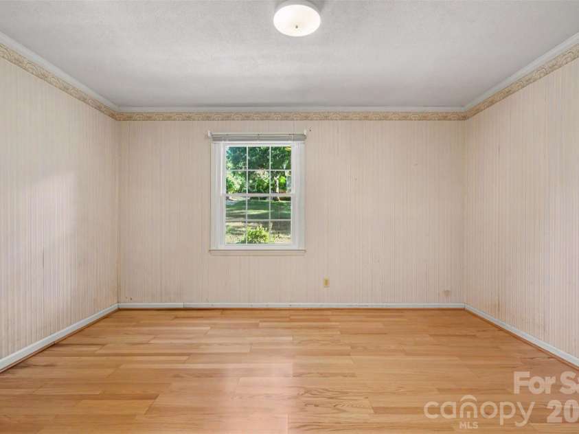 512 Guilford Road, Rock Hill, SC 29732.  MLS# CAR4402888, YatesRealty ID 38342. 