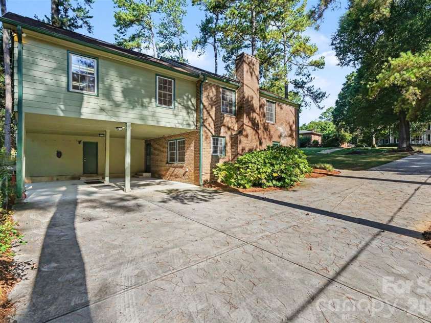 512 Guilford Road, Rock Hill, SC 29732.  MLS# CAR4402888, YatesRealty ID 38342. 
