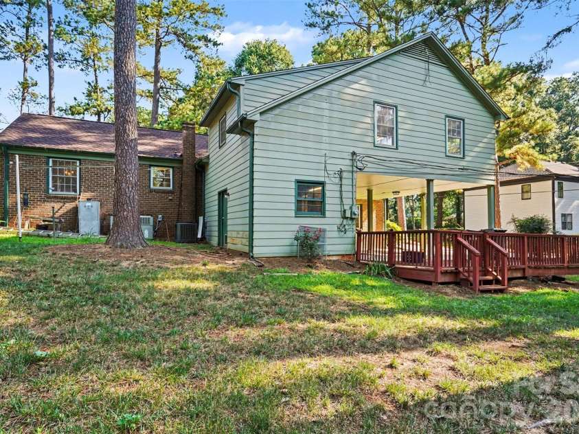 512 Guilford Road, Rock Hill, SC 29732.  MLS# CAR4402888, YatesRealty ID 38342. 