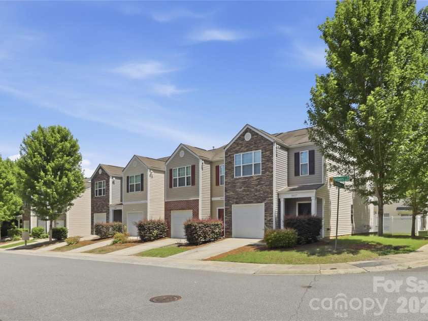 3627 Danvers Street, Charlotte, NC 28213.  MLS# CAR4423427, YatesRealty ID 38343. 