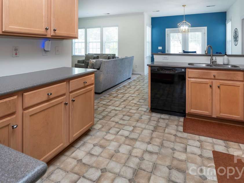1601 Bay Meadows Avenue, Concord, NC 28027.  MLS# CAR4403185, YatesRealty ID 38344. 
