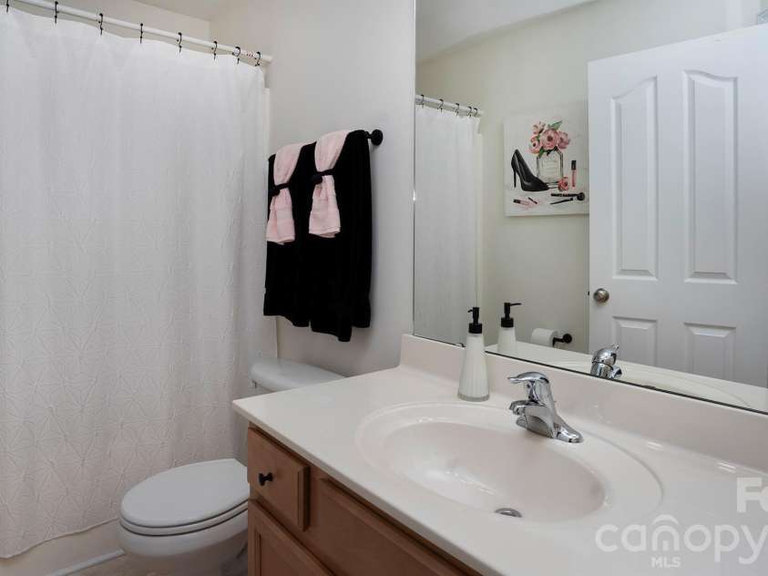1601 Bay Meadows Avenue, Concord, NC 28027.  MLS# CAR4403185, YatesRealty ID 38344. 