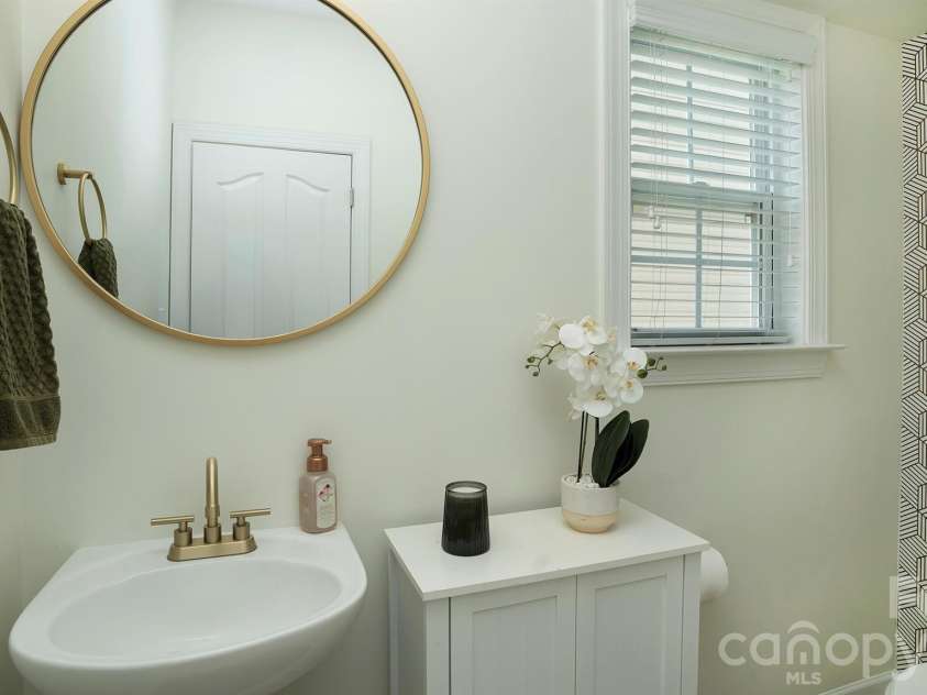1601 Bay Meadows Avenue, Concord, NC 28027.  MLS# CAR4403185, YatesRealty ID 38344. Half Bathroom