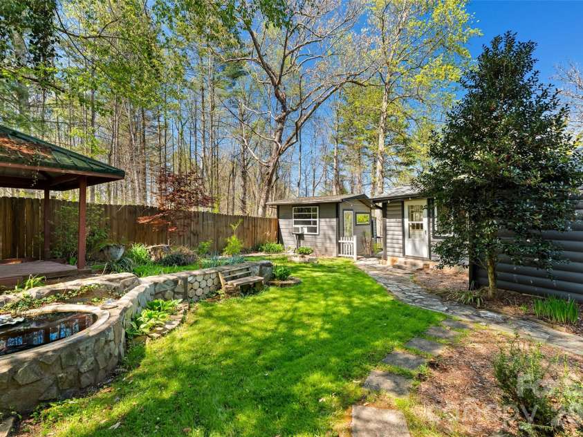 19 Timbers Edge Lane, Fairview, NC 28730.  MLS# CAR4367798, YatesRealty ID 38346. 