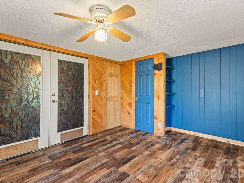 19 Timbers Edge Lane, Fairview, NC 28730.  MLS# CAR4367798, YatesRealty ID 38346. 