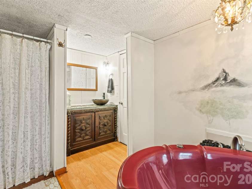 19 Timbers Edge Lane, Fairview, NC 28730.  MLS# CAR4367798, YatesRealty ID 38346. 