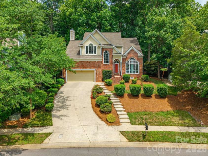 4131 Beauvista Drive, Charlotte, NC 28269.  MLS# CAR4399585, YatesRealty ID 38347. 