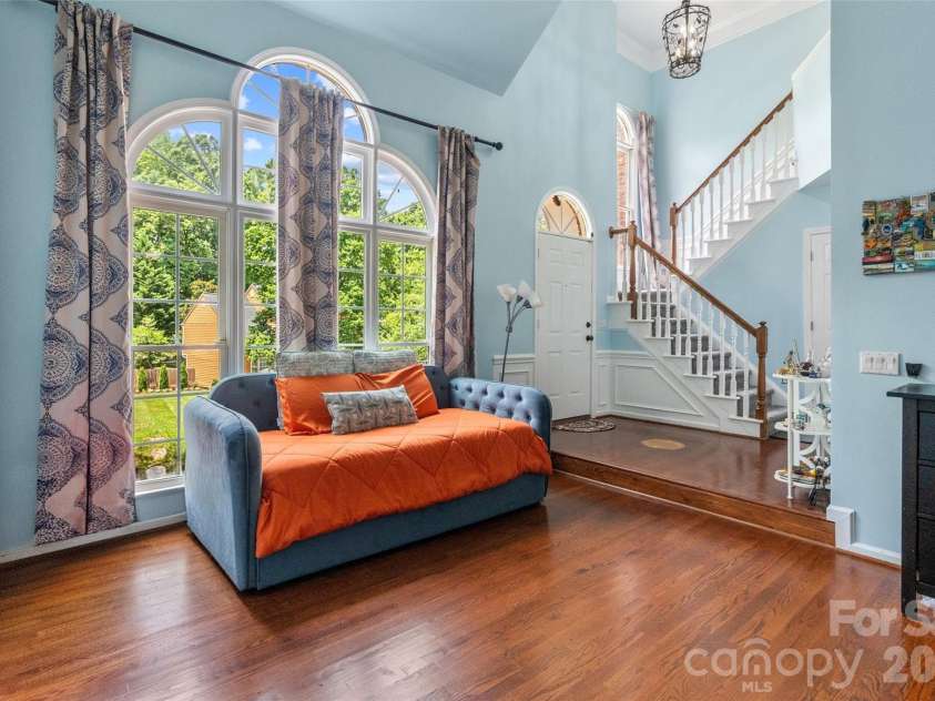 4131 Beauvista Drive, Charlotte, NC 28269.  MLS# CAR4399585, YatesRealty ID 38347. 