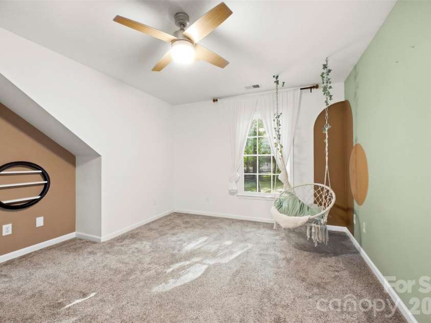 4131 Beauvista Drive, Charlotte, NC 28269.  MLS# CAR4427192, YatesRealty ID 38347. 