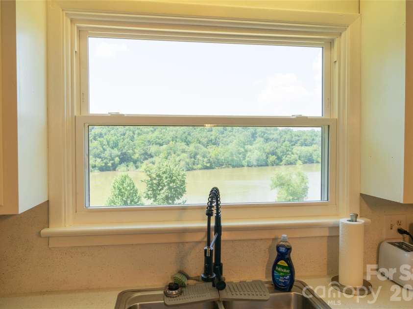 4852 Midway Sand Road, Hickory, NC 28601.  MLS# CAR4405088, YatesRealty ID 38348. 