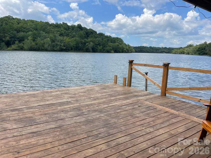 4852 Midway Sand Road, Hickory, NC 28601.  MLS# CAR4405088, YatesRealty ID 38348. 