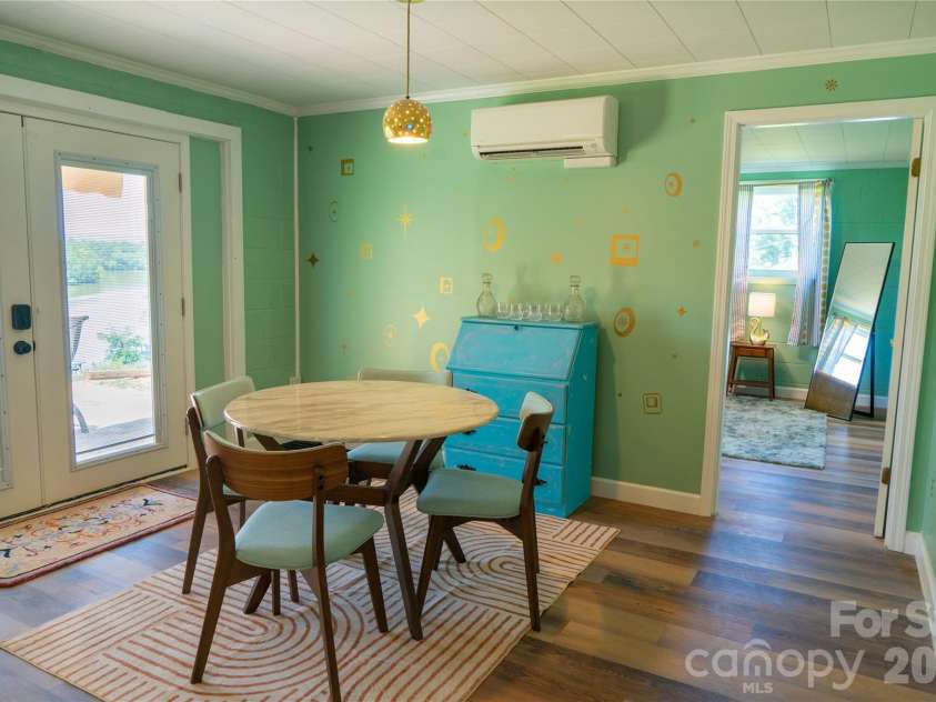 4852 Midway Sand Road, Hickory, NC 28601.  MLS# CAR4408754, YatesRealty ID 38348. 