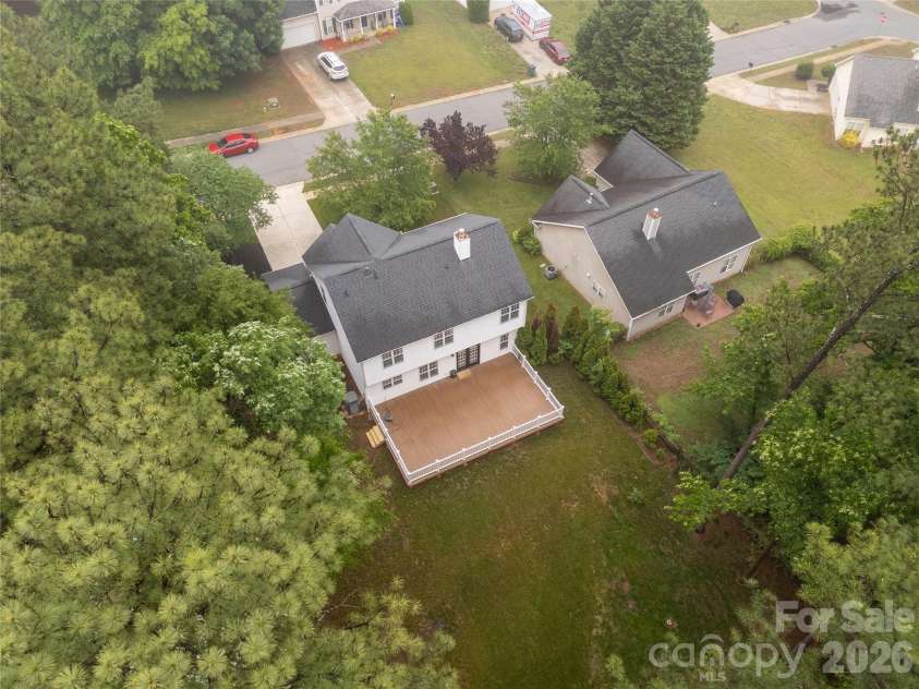12819 Matisse Lane, Charlotte, NC 28215.  MLS# CAR4401166, YatesRealty ID 38349. 