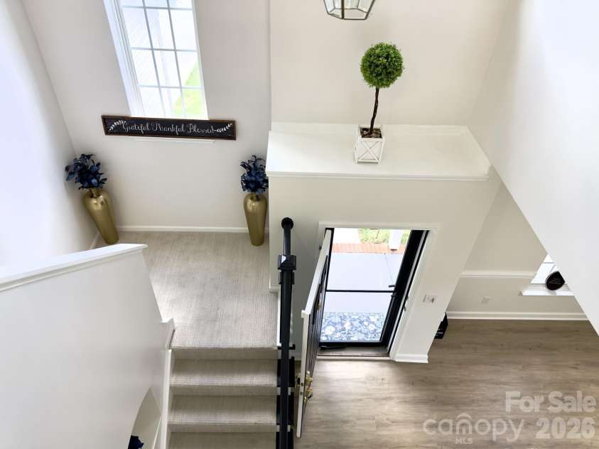 12819 Matisse Lane, Charlotte, NC 28215.  MLS# CAR4401166, YatesRealty ID 38349. 