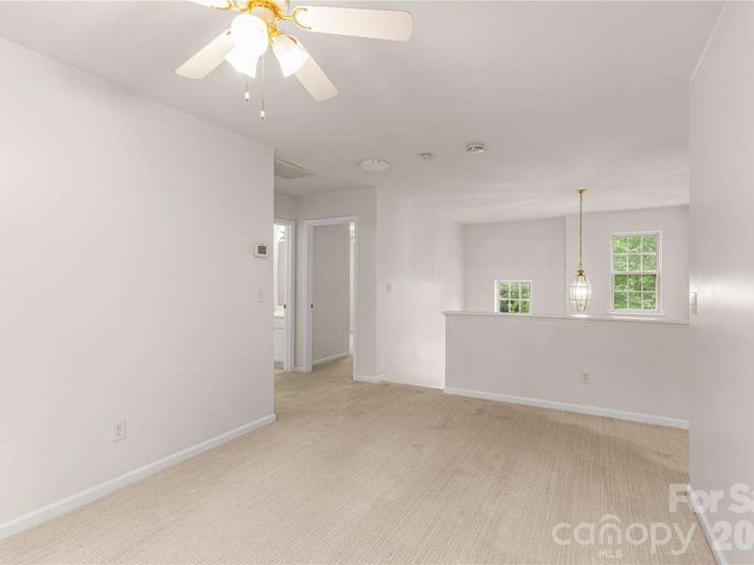 12819 Matisse Lane, Charlotte, NC 28215.  MLS# CAR4401166, YatesRealty ID 38349. 