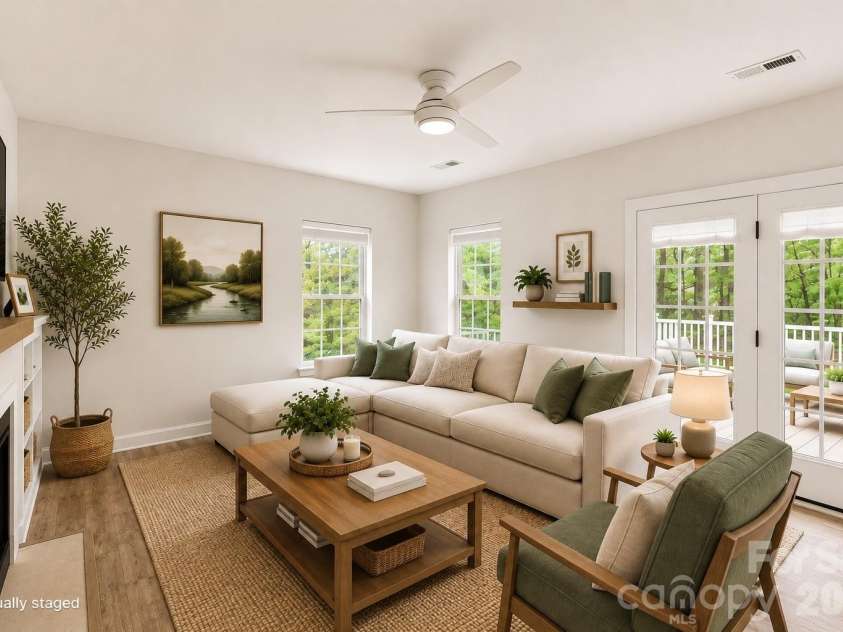 12819 Matisse Lane, Charlotte, NC 28215.  MLS# CAR4401166, YatesRealty ID 38349. 