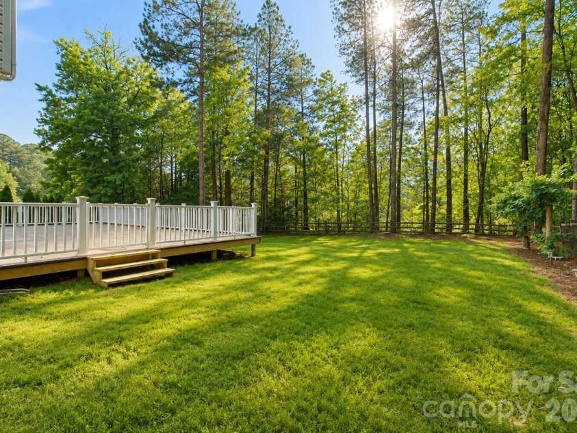12819 Matisse Lane, Charlotte, NC 28215.  MLS# CAR4401166, YatesRealty ID 38349. 