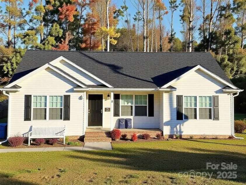 1014 Sewell Street, Pageland, SC 29728.  MLS# CAR4237510, YatesRealty ID 3835. 