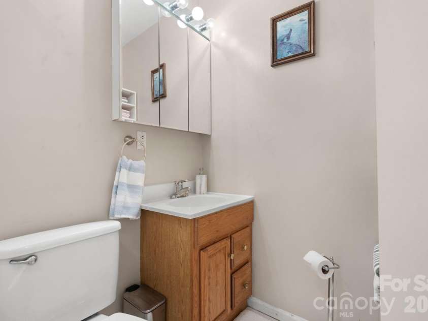 407 10th Street Drive, Hickory, NC 28601.  MLS# CAR4405219, YatesRealty ID 38350. Bathroom off the kitchen.