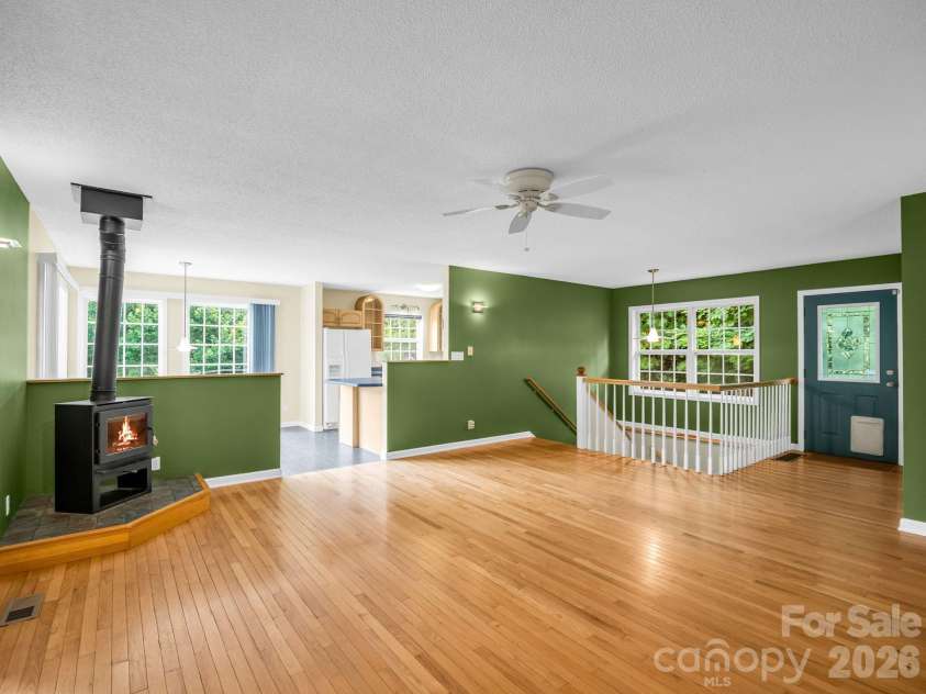 130 High Rock Acres Drive, Black Mountain, NC 28711.  MLS# CAR4399873, YatesRealty ID 38351. 
