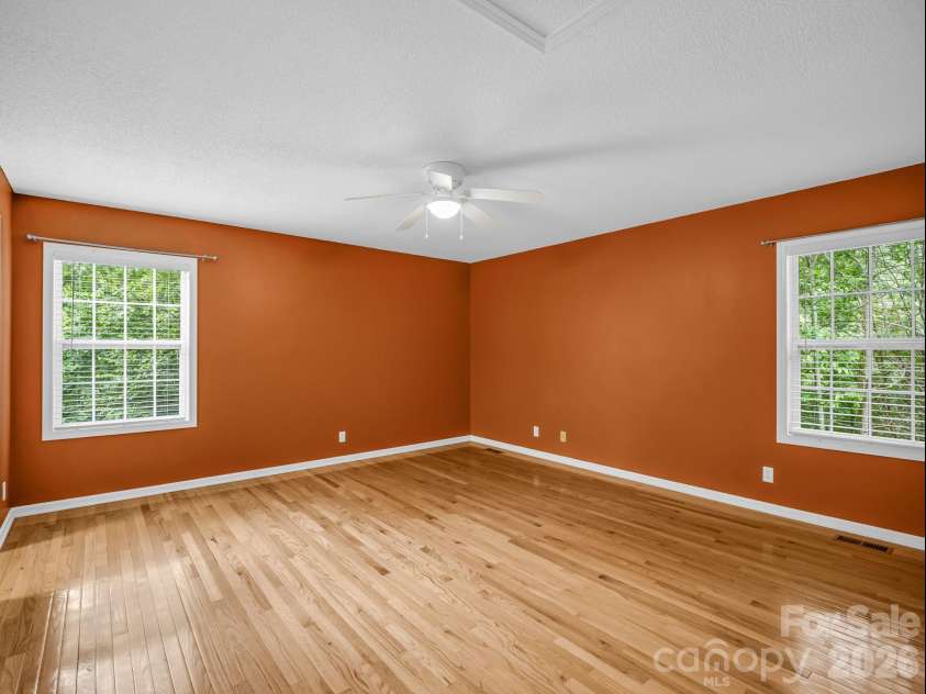 130 High Rock Acres Drive, Black Mountain, NC 28711.  MLS# CAR4399873, YatesRealty ID 38351. 