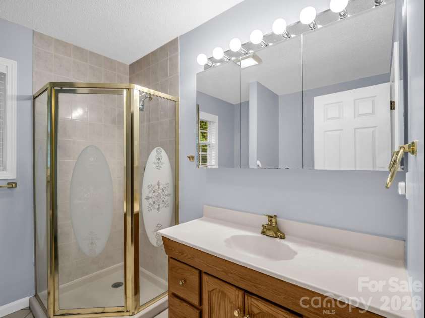130 High Rock Acres Drive, Black Mountain, NC 28711.  MLS# CAR4399873, YatesRealty ID 38351. 