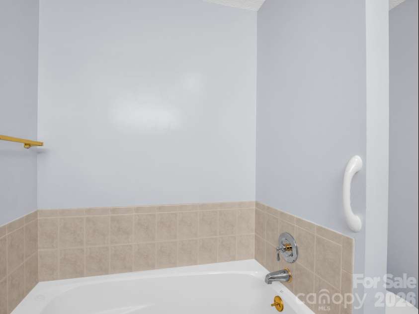 130 High Rock Acres Drive, Black Mountain, NC 28711.  MLS# CAR4399873, YatesRealty ID 38351. 