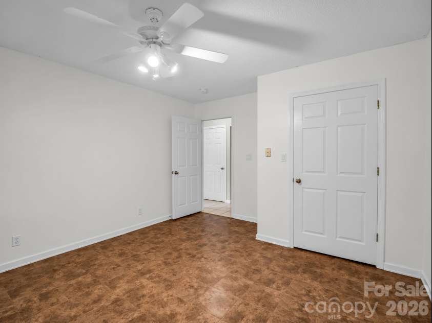 130 High Rock Acres Drive, Black Mountain, NC 28711.  MLS# CAR4399873, YatesRealty ID 38351. 