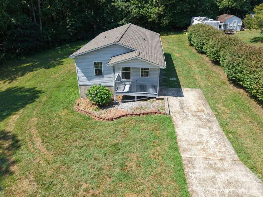 4843 Mayfield Drive, Granite Falls, NC 28630.  MLS# CAR4398784, YatesRealty ID 38352. 