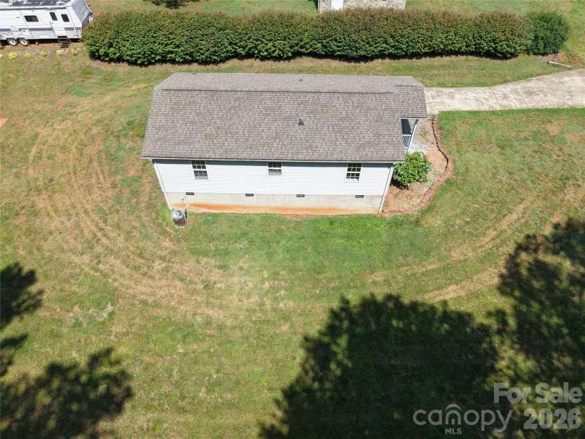 4843 Mayfield Drive, Granite Falls, NC 28630.  MLS# CAR4398784, YatesRealty ID 38352. 