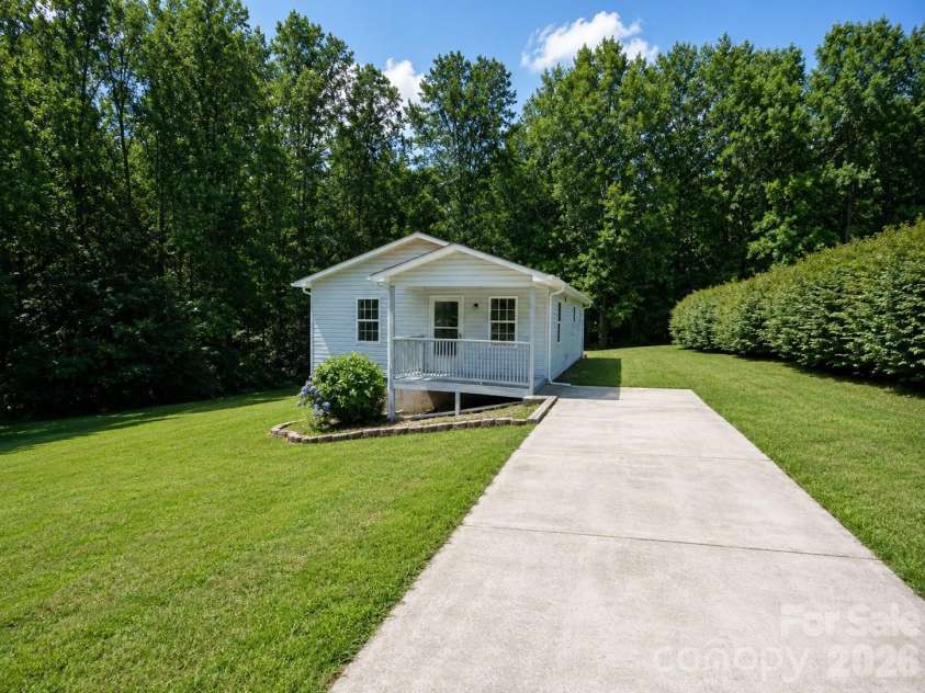 4843 Mayfield Drive, Granite Falls, NC 28630.  MLS# CAR4398784, YatesRealty ID 38352. 