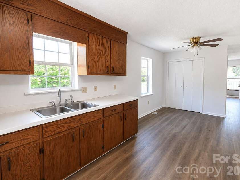 4843 Mayfield Drive, Granite Falls, NC 28630.  MLS# CAR4398784, YatesRealty ID 38352. 