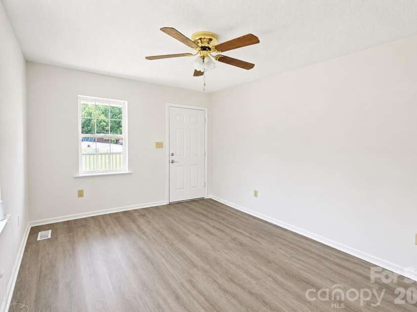 4843 Mayfield Drive, Granite Falls, NC 28630.  MLS# CAR4398784, YatesRealty ID 38352. 