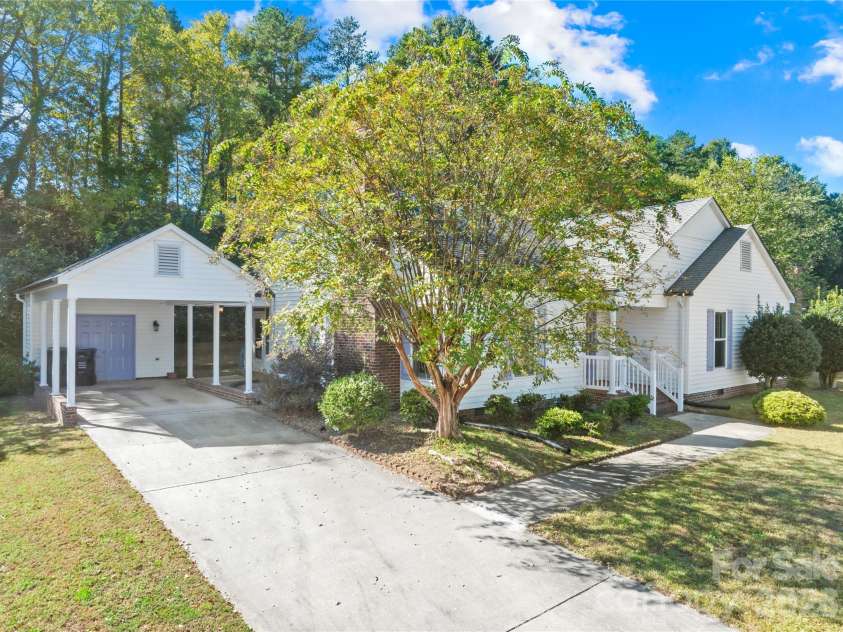 477 Birchwood Trail, Concord, NC 28025.  MLS# CAR4435426, YatesRealty ID 38353. 