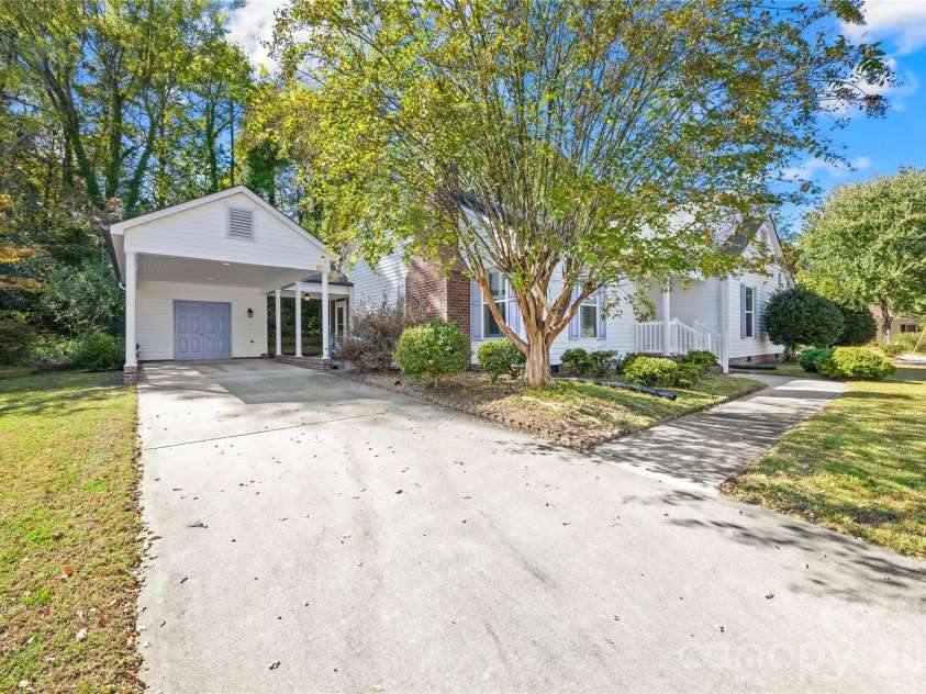 477 Birchwood Trail, Concord, NC 28025.  MLS# CAR4435426, YatesRealty ID 38353. 