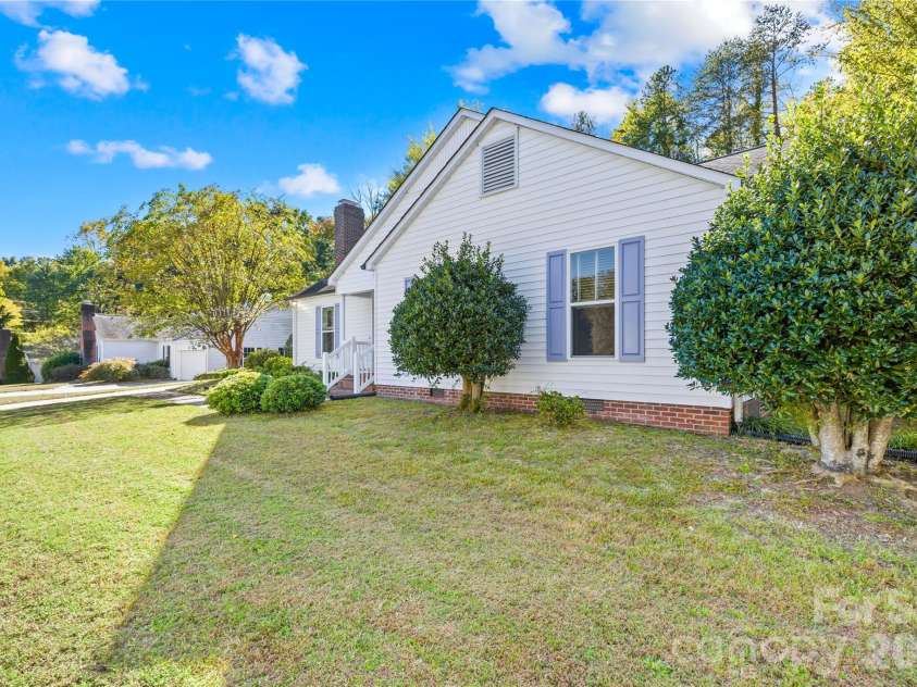 477 Birchwood Trail, Concord, NC 28025.  MLS# CAR4435426, YatesRealty ID 38353. Front Yard