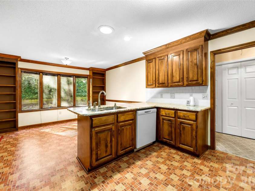 477 Birchwood Trail, Concord, NC 28025.  MLS# CAR4435426, YatesRealty ID 38353. Kitchen I