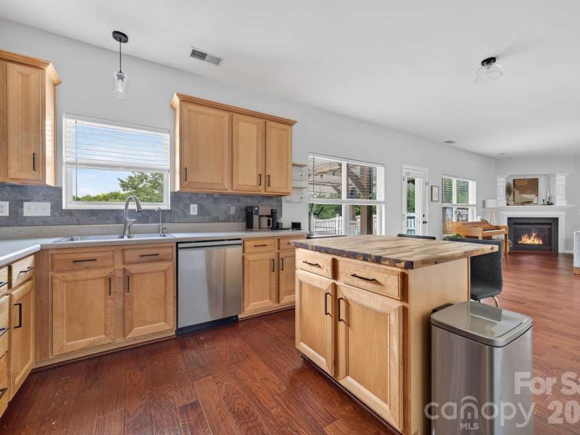405 Galesburg Drive, Monroe, NC 28110.  MLS# CAR4404868, YatesRealty ID 38354. 