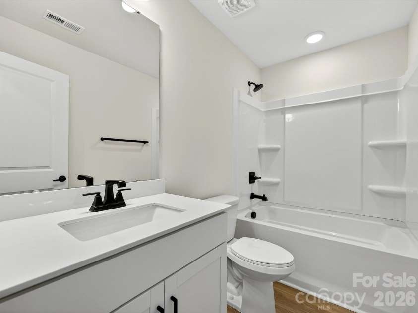 210 Quartz Hill Way, Waxhaw, NC 28173.  MLS# CAR4327857, YatesRealty ID 38356. Hall bath