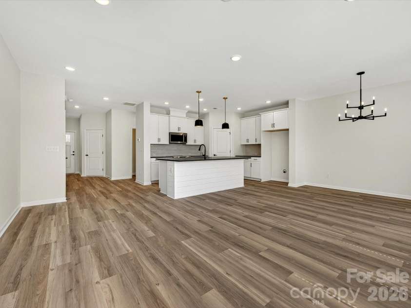 210 Quartz Hill Way, Waxhaw, NC 28173.  MLS# CAR4327857, YatesRealty ID 38356. Open plan kitchen & dining room