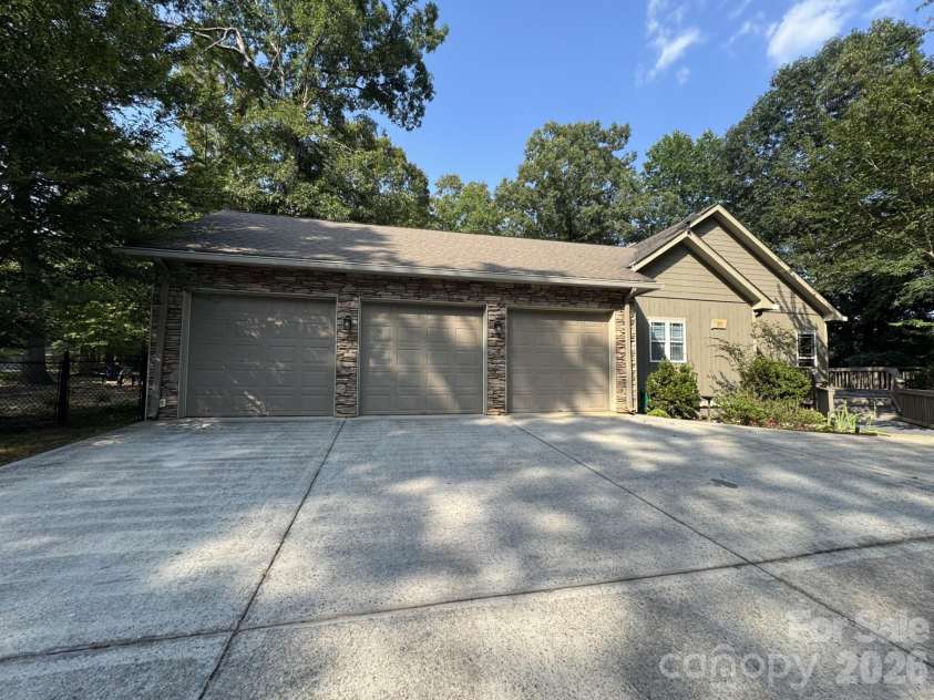 100 Hannah Drive, Mill Spring, NC 28756.  MLS# CAR4400697, YatesRealty ID 38357. 