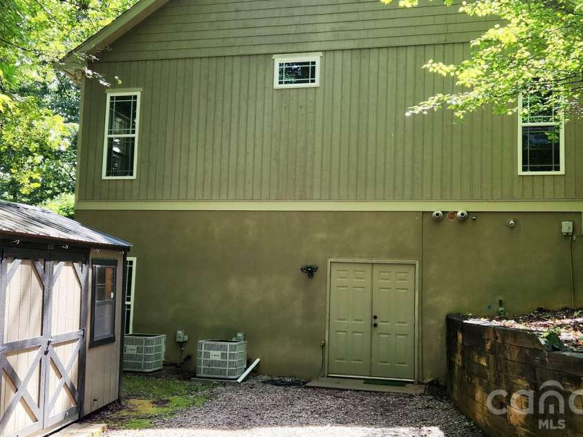 100 Hannah Drive, Mill Spring, NC 28756.  MLS# CAR4400697, YatesRealty ID 38357. 