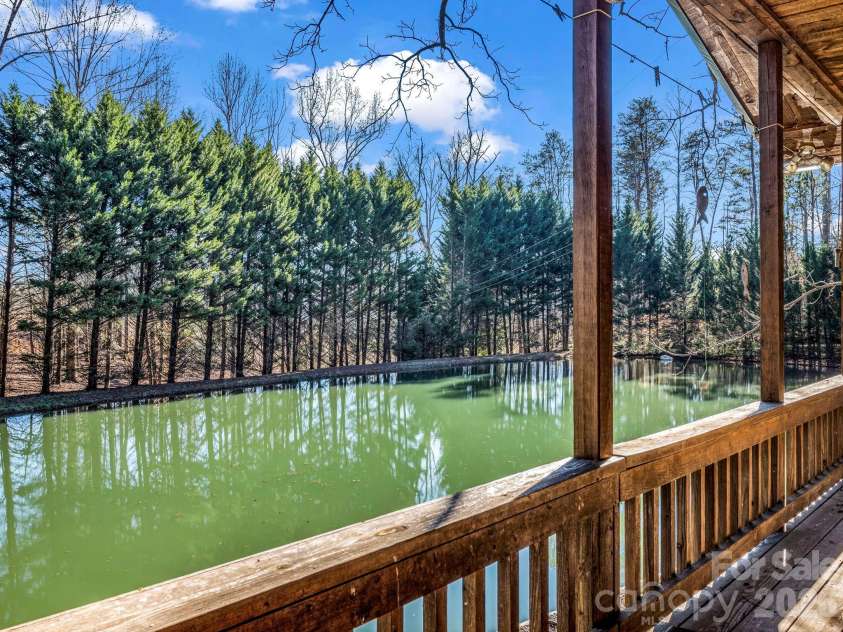 650 Smith Waldrop Road, Columbus, NC 28722.  MLS# CAR4379539, YatesRealty ID 38358. 