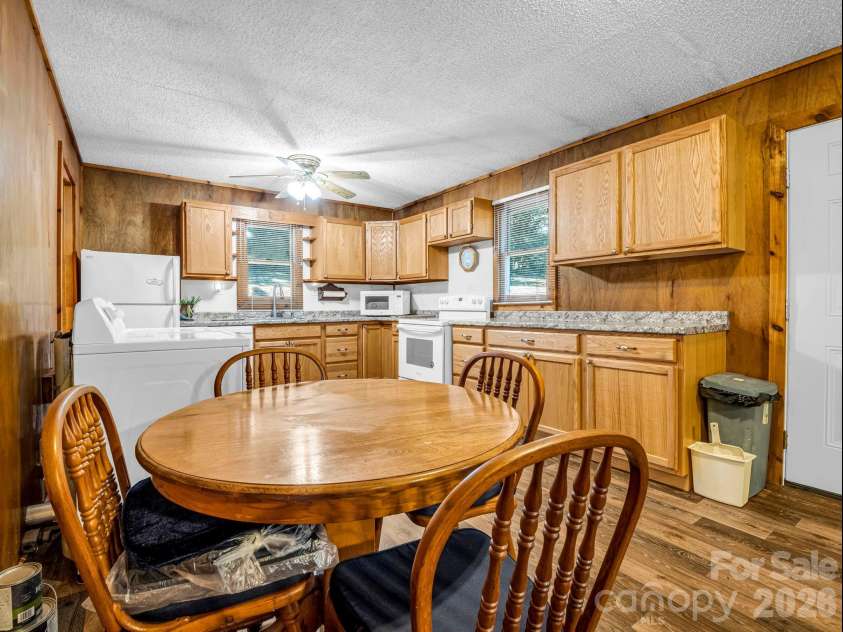 650 Smith Waldrop Road, Columbus, NC 28722.  MLS# CAR4379539, YatesRealty ID 38358. 