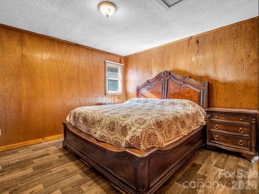 650 Smith Waldrop Road, Columbus, NC 28722.  MLS# CAR4379539, YatesRealty ID 38358. 