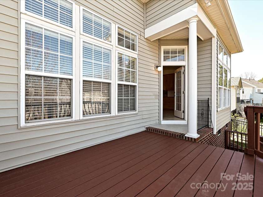 315 Drake Park Avenue, Fort Mill, SC 29708.  MLS# CAR4231306, YatesRealty ID 3836. Back Deck